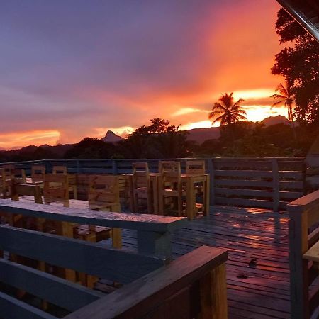 Casa Cantagalo - Guest House & Bar Restaurant Santana Bagian luar foto