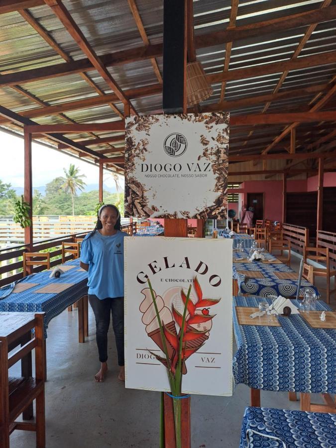 Casa Cantagalo - Guest House & Bar Restaurant Santana Bagian luar foto